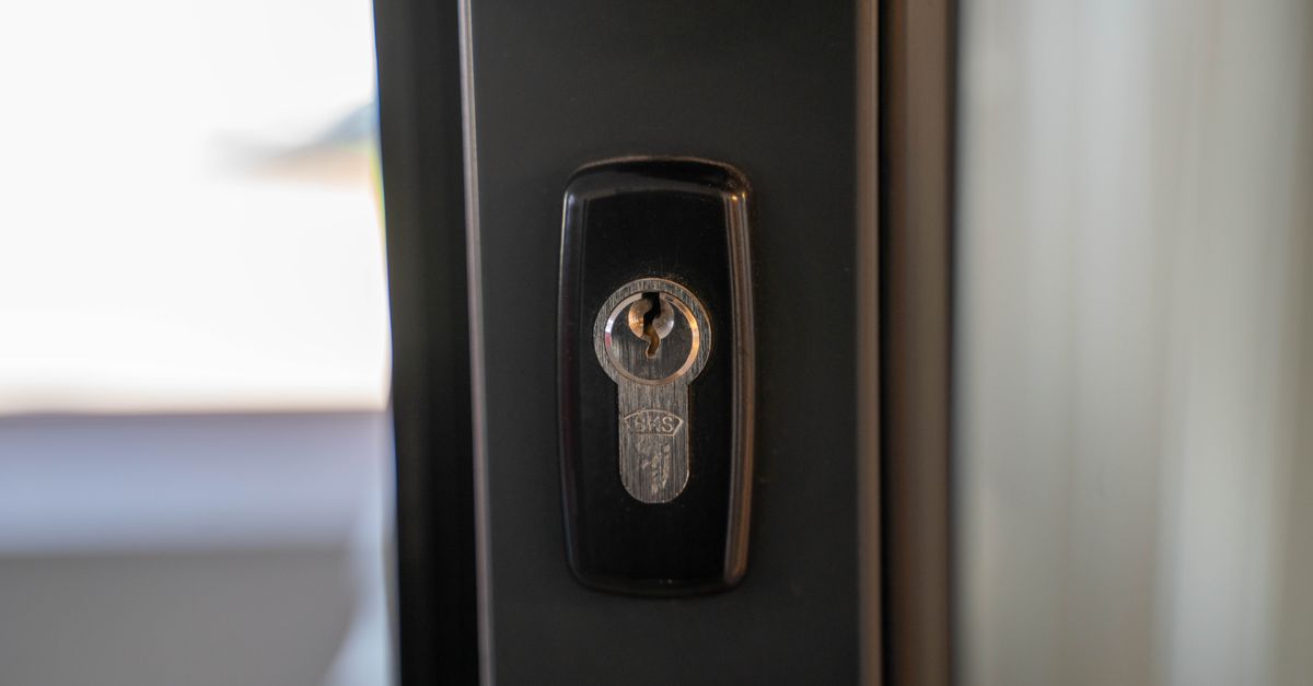 High-Security Hardware Built for Storefronts, Offices, and Panic Bars — Rockville Centre Locksmith